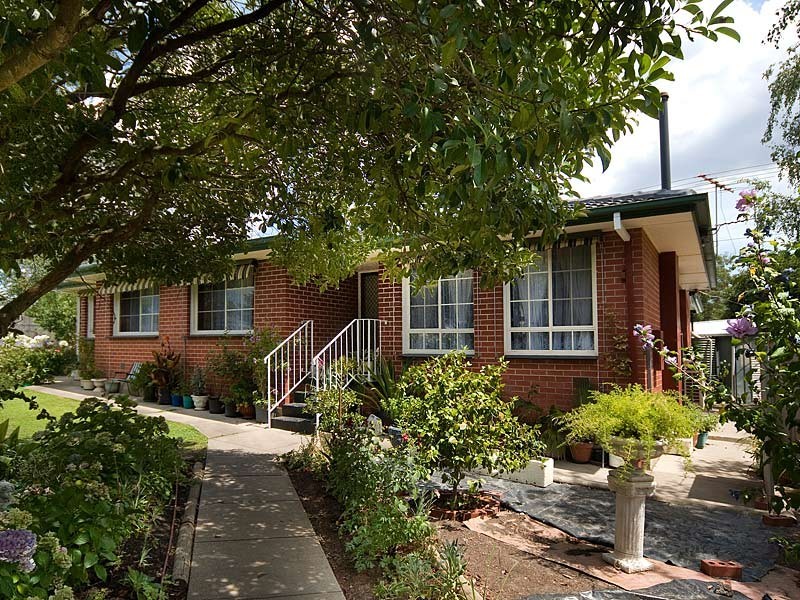 2 Dumas Street, Mount Barker SA 5251