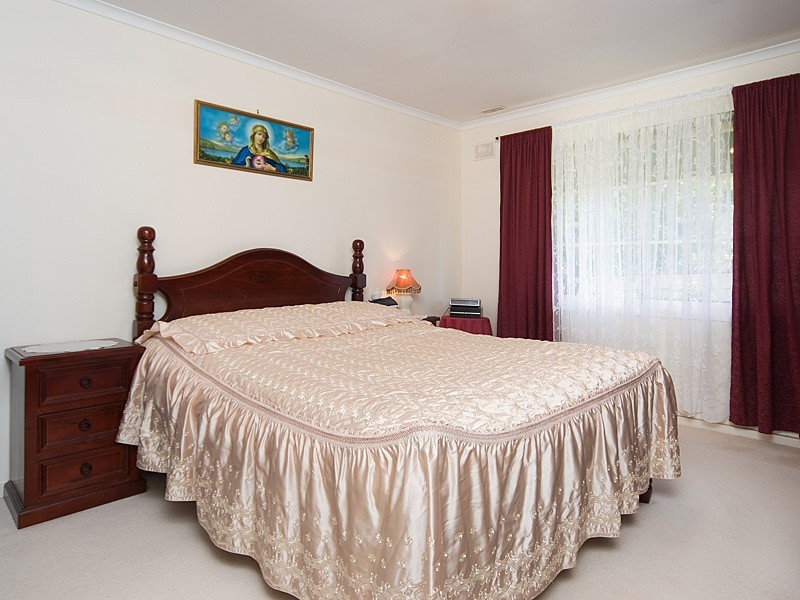 2 Dumas Street, Mount Barker SA 5251