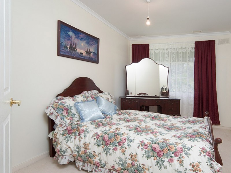 2 Dumas Street, Mount Barker SA 5251