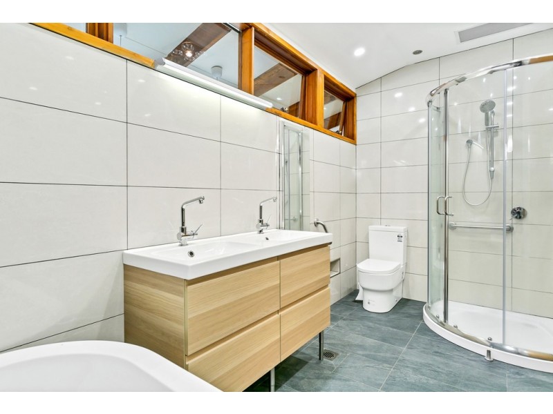 51 Avoca Avenue, Bridgewater SA 5155