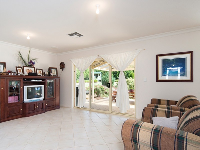 23 Dalmeny Drive, Mount Barker SA 5251