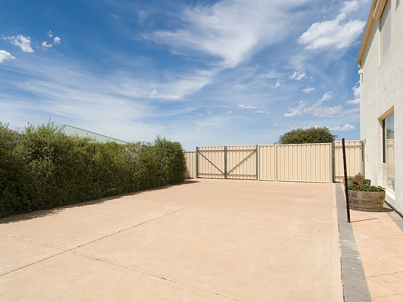 23 Dalmeny Drive, Mount Barker SA 5251