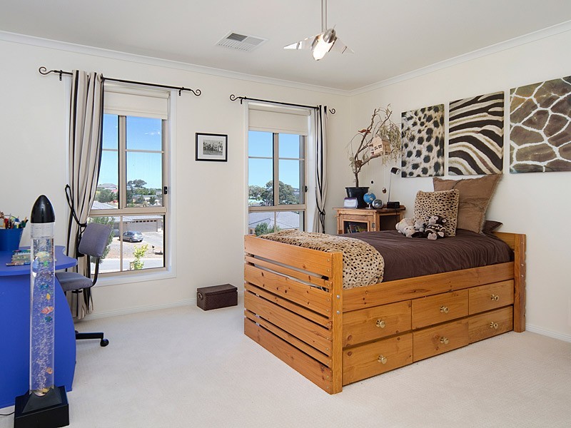 11 Pontiac Road, Mount Barker SA 5251