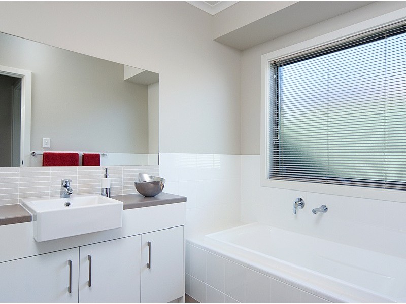 18 Barton Circuit, Mount Barker SA 5251