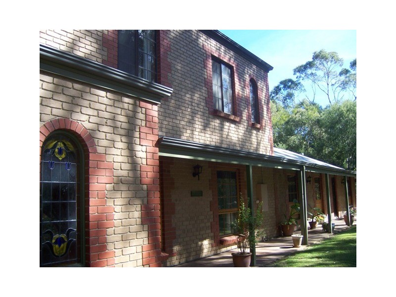 4 Pochin Street, Macclesfield SA 5153