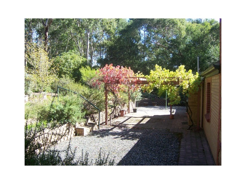 4 Pochin Street, Macclesfield SA 5153