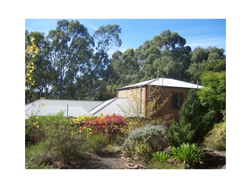 4 Pochin Street, Macclesfield SA 5153