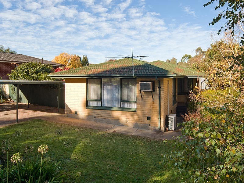 2 Daw Avenue, Mount Barker SA 5251