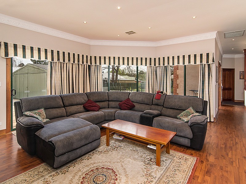 41 Alexandrina Road, Mount Barker SA 5251