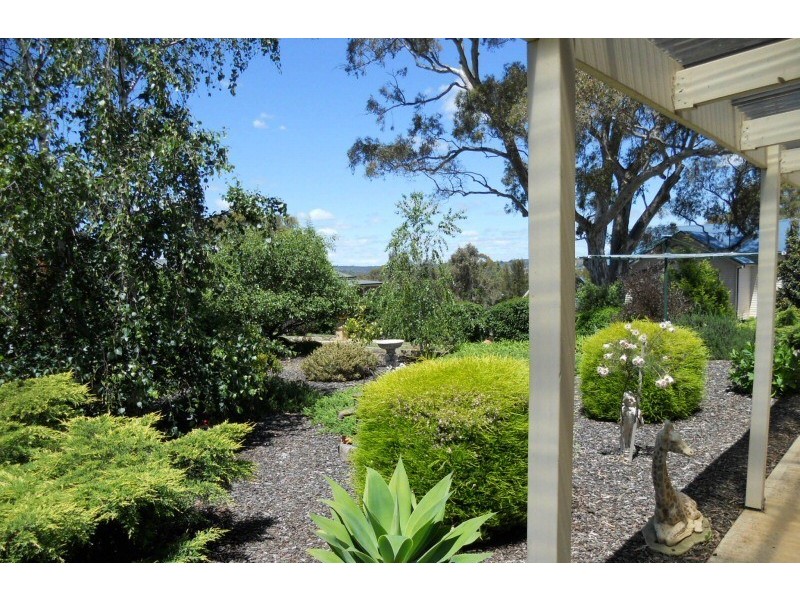 8 Tremayne Drive, Mount Barker SA 5251