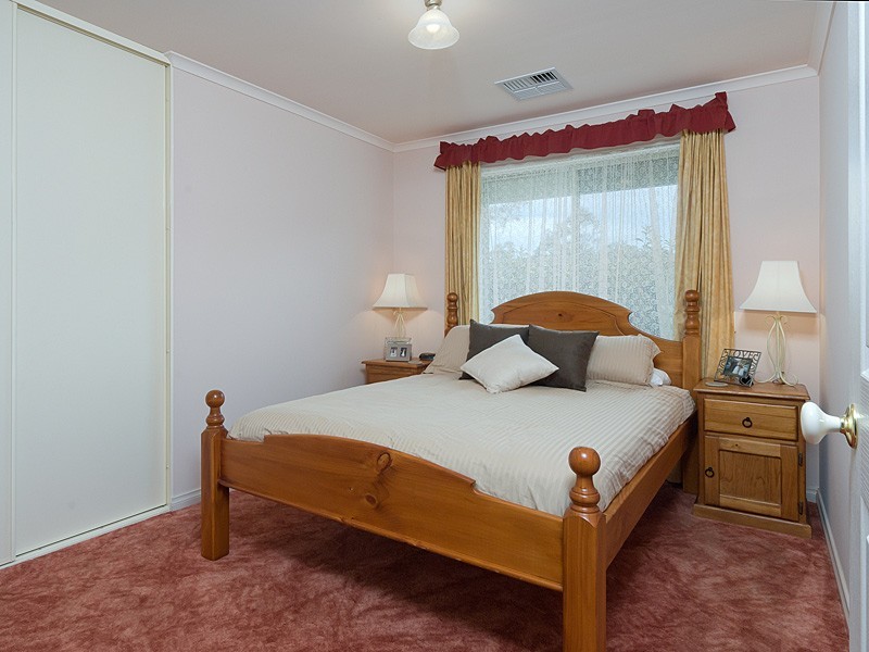 4  Eglinton Street, Mount Barker SA 5251