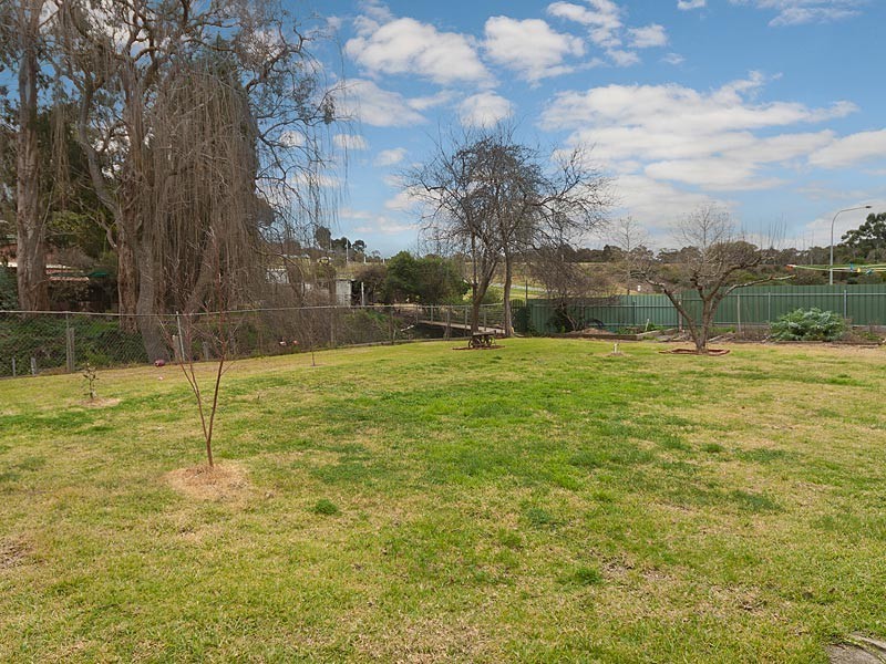 29 Cameron Road, Mount Barker SA 5251