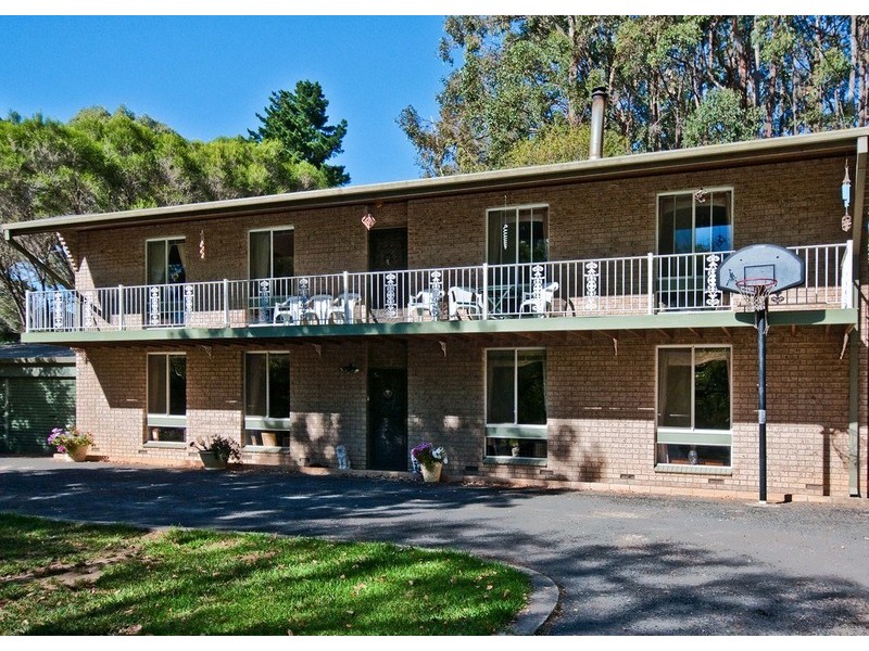 18 Bradshaw Avenue, Crafers SA 5152