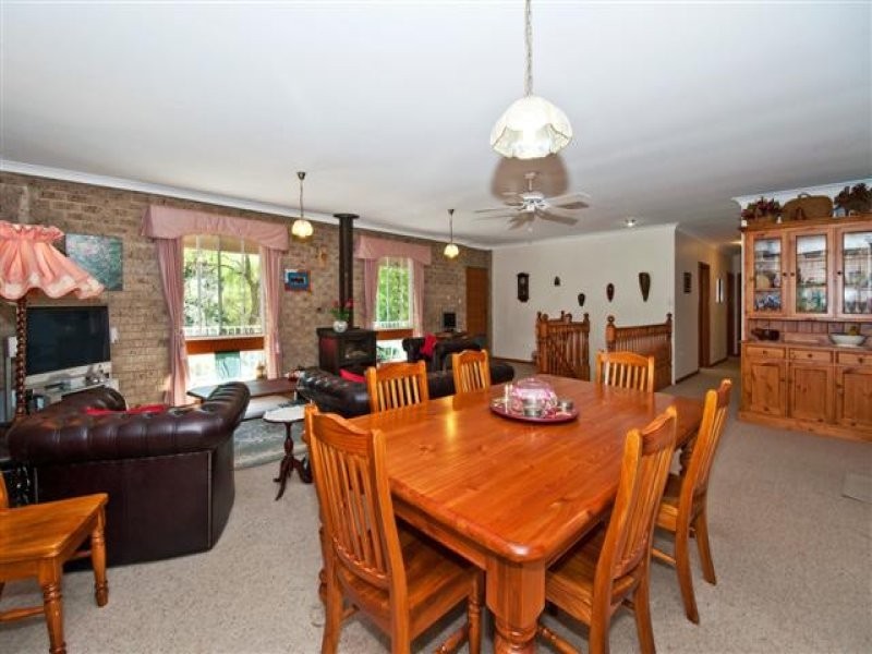 18 Bradshaw Avenue, Crafers SA 5152