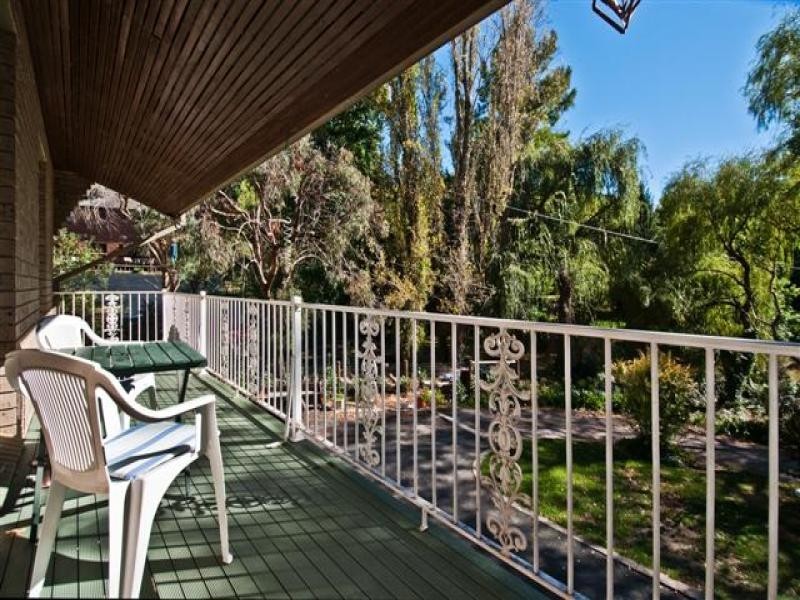 18 Bradshaw Avenue, Crafers SA 5152