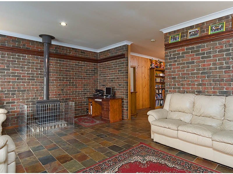 11 Allen Avenue, Mount Barker SA 5251