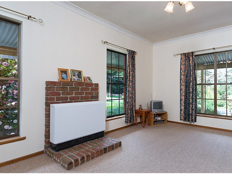 11 Allen Avenue, Mount Barker SA 5251