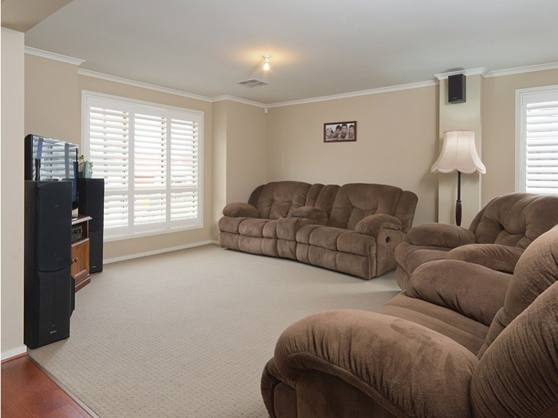 32 Greenfield Street, Mount Barker SA 5251