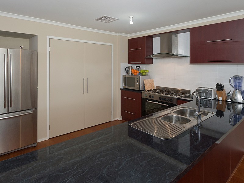 32 Greenfield Street, Mount Barker SA 5251
