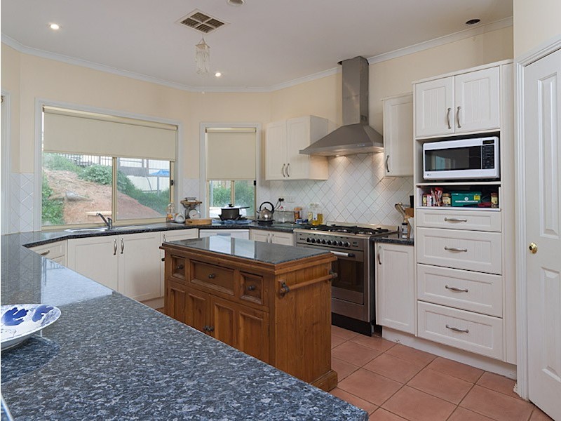 4 Hillside Court, Mount Barker SA 5251