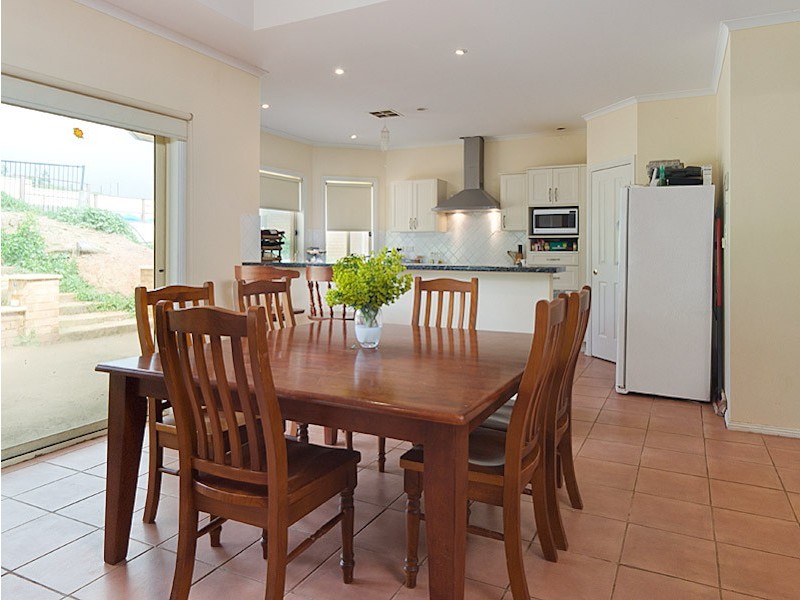 4 Hillside Court, Mount Barker SA 5251