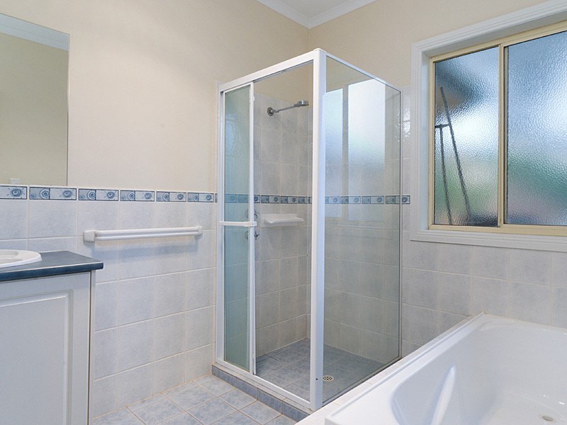 4 Hillside Court, Mount Barker SA 5251