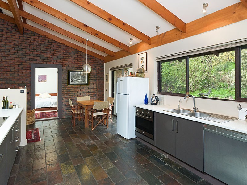 66 Emmett Road, Crafers West SA 5152