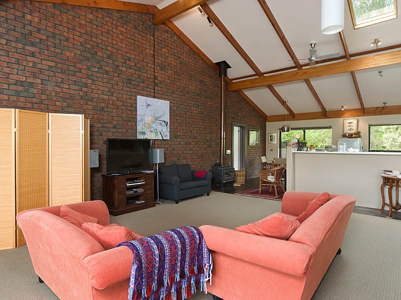 66 Emmett Road, Crafers West SA 5152