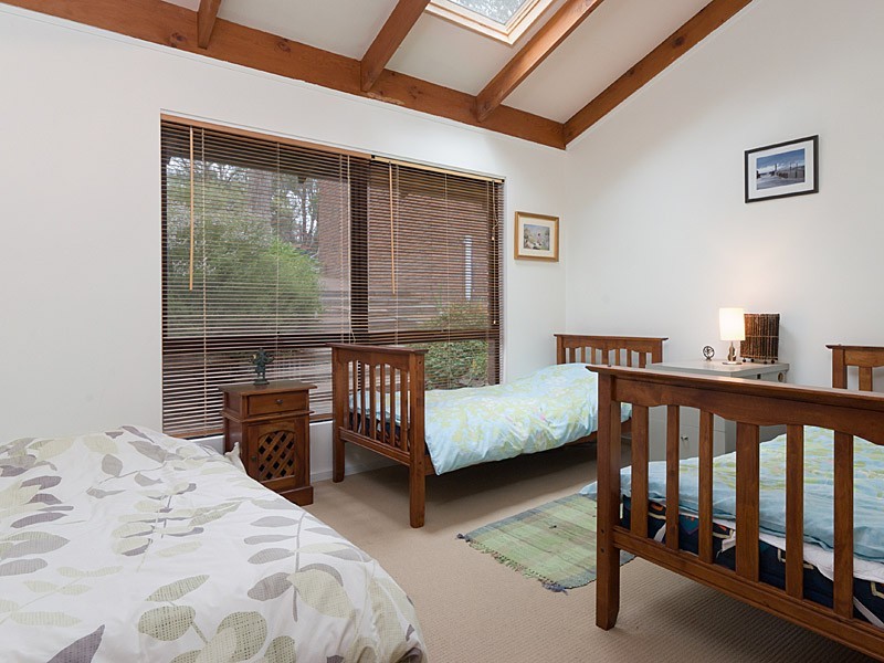 66 Emmett Road, Crafers West SA 5152