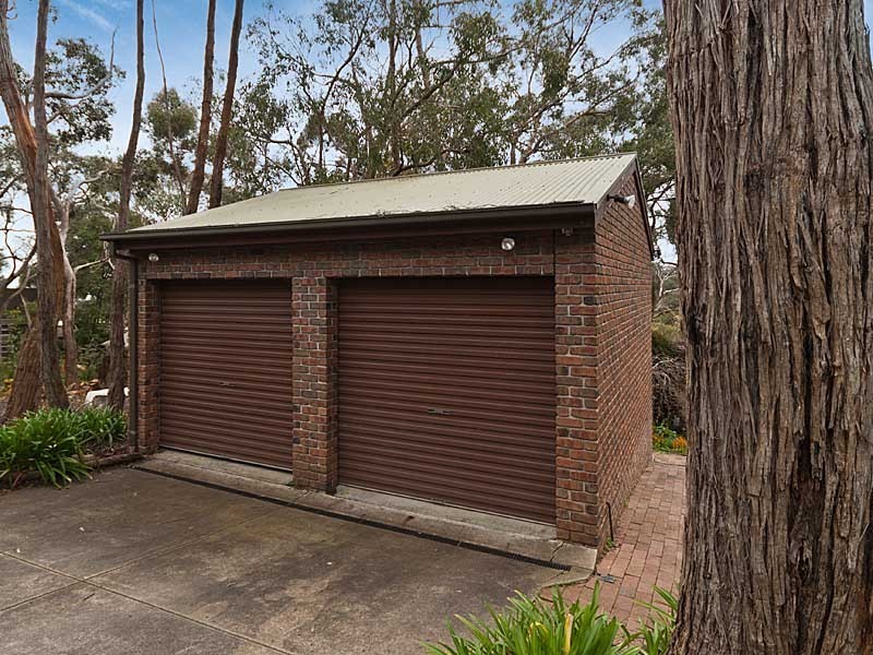 66 Emmett Road, Crafers West SA 5152