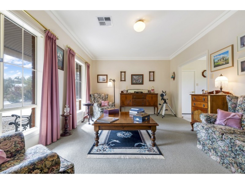 6 Dalmeny Drive, Mount Barker SA 5251