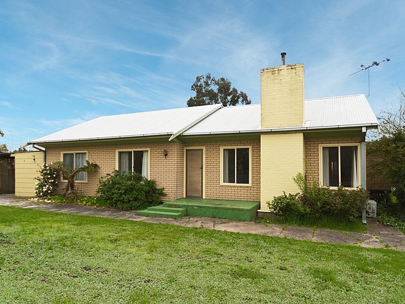 8 Hampden Road, Mount Barker SA 5251