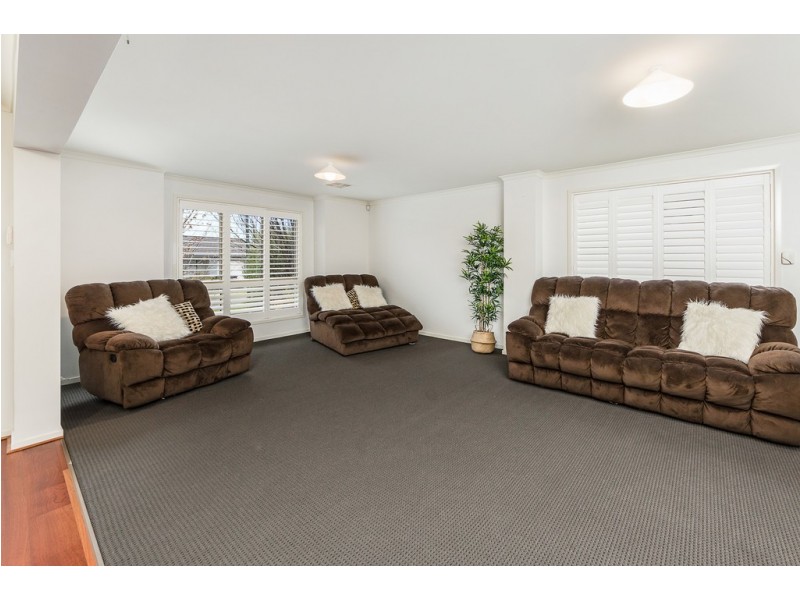 32 Greenfield Street, Mount Barker SA 5251