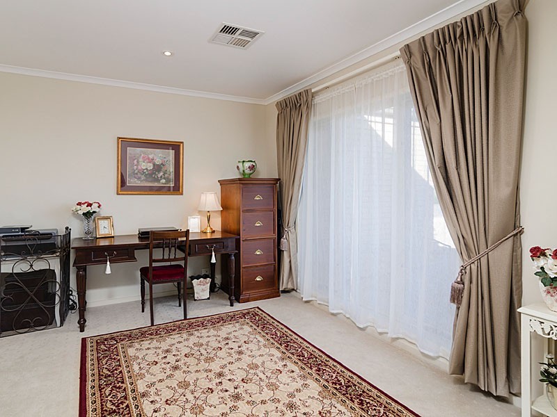 5 Barrow Court, Mount Barker SA 5251