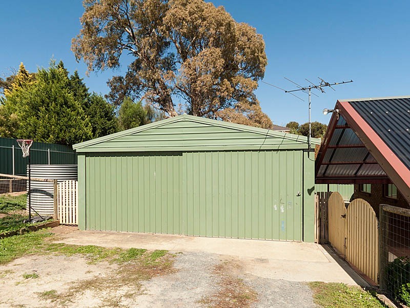 24 Dalmeny Drive, Mount Barker SA 5251