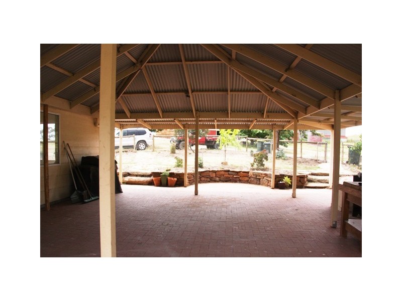 114 and 106 Rockleigh Road, Rockleigh SA 5254