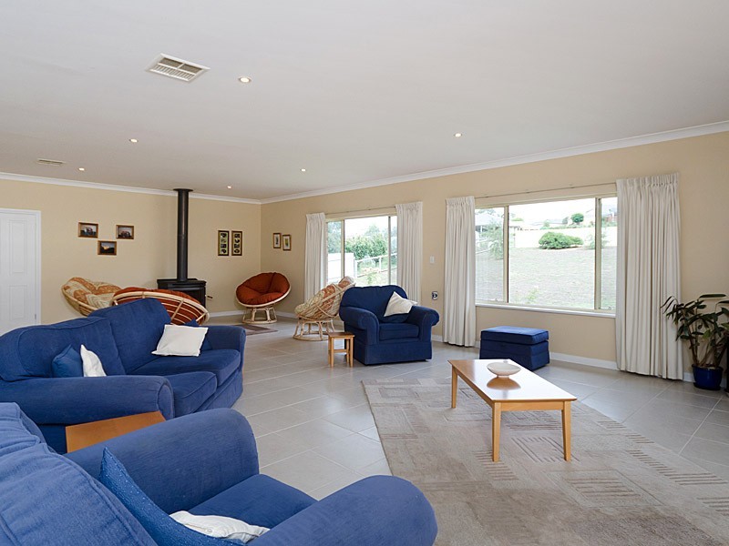 21 Claret Ash Drive, Mount Barker SA 5251