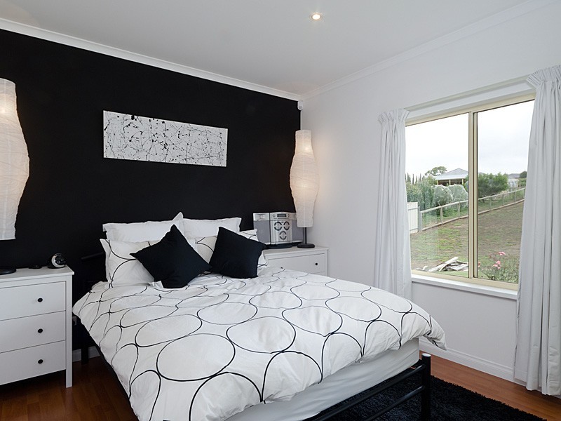 21 Claret Ash Drive, Mount Barker SA 5251