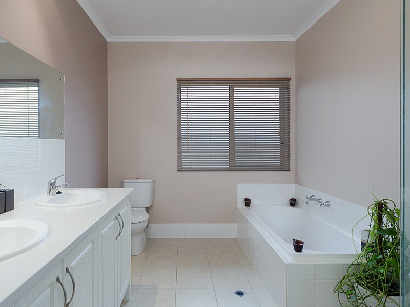 21 Claret Ash Drive, Mount Barker SA 5251