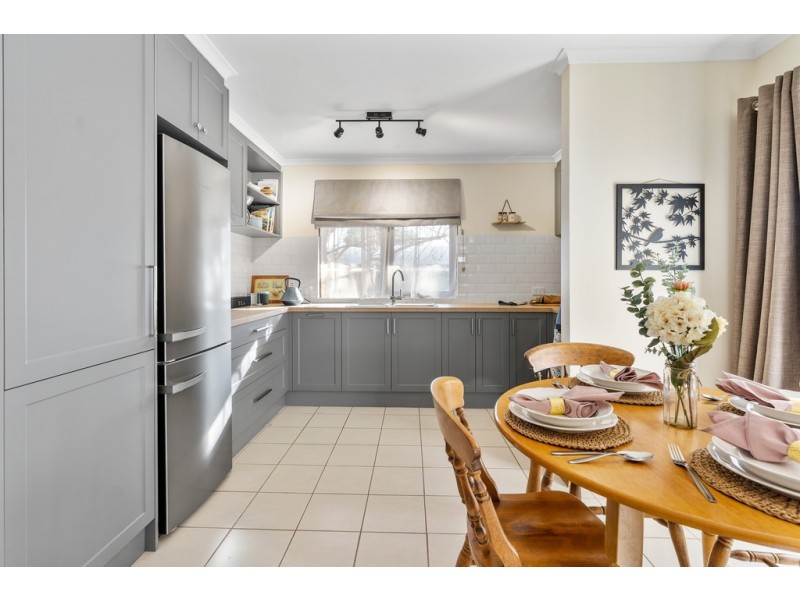 1/9A Victoria Road, Mount Barker SA 5251