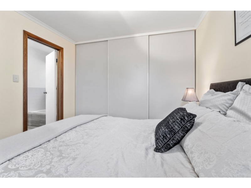 1/9A Victoria Road, Mount Barker SA 5251