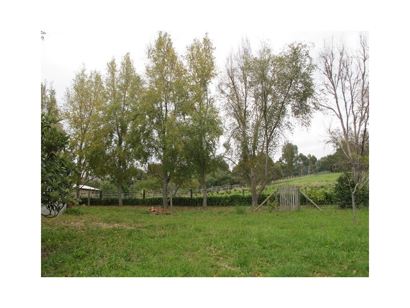 33 Woods Hill Road, Summertown SA 5141