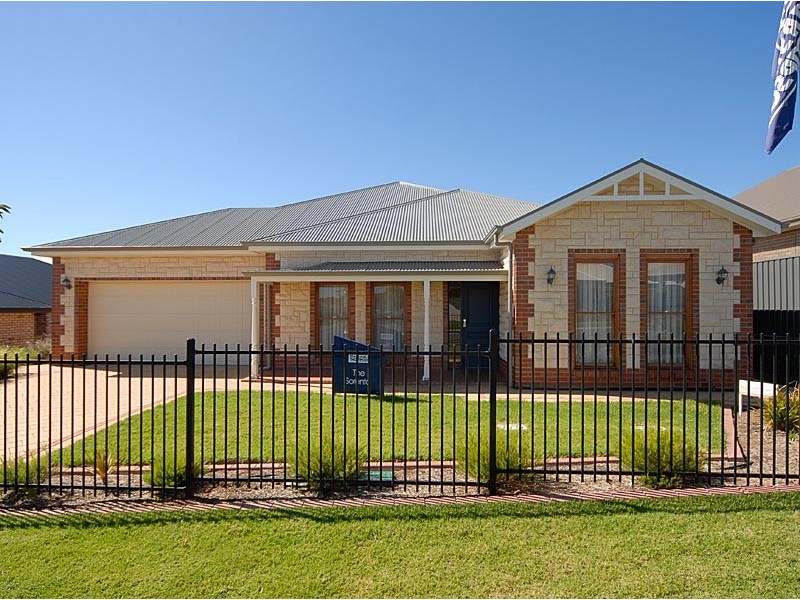 8 Greenfield Street, Mount Barker SA 5251