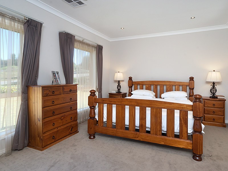 14 Pontiac Road, Mount Barker SA 5251