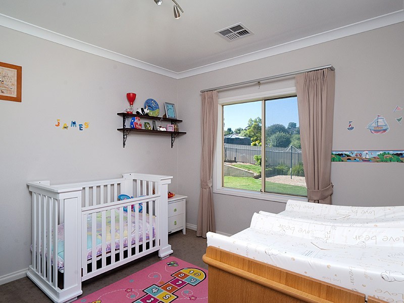 14 Pontiac Road, Mount Barker SA 5251
