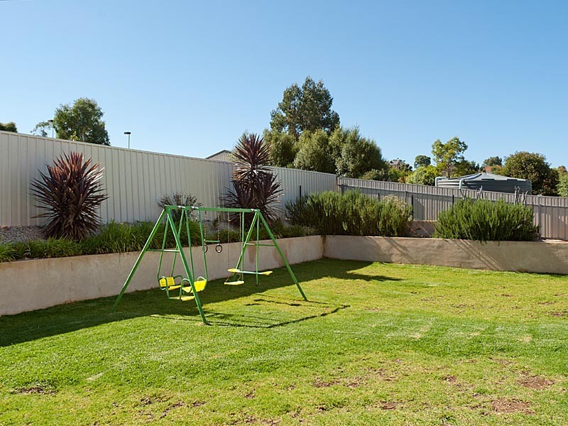 14 Pontiac Road, Mount Barker SA 5251