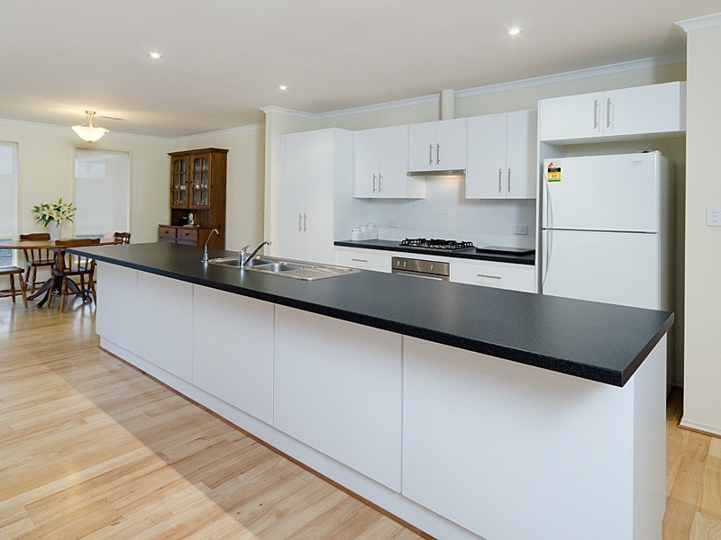 29 Greenfield Street, Mount Barker SA 5251