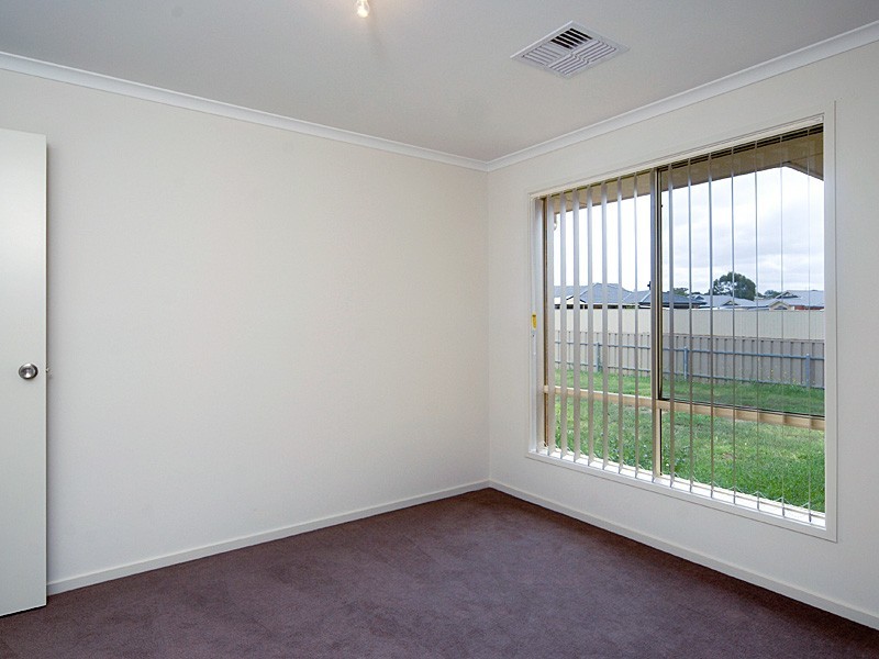 16 Bateman Street, Strathalbyn SA 5255