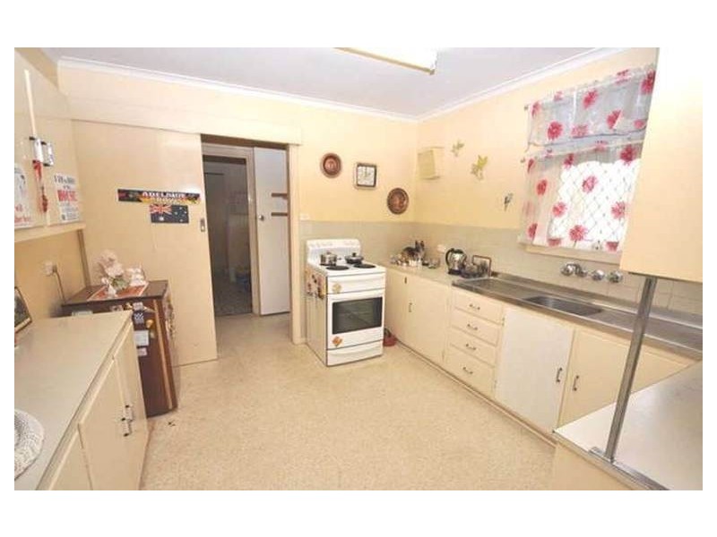 6 Dumas Street, Mount Barker SA 5251