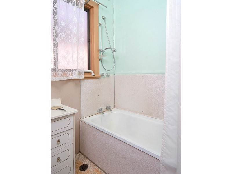 2  Waverley Street, Mitcham SA 5062